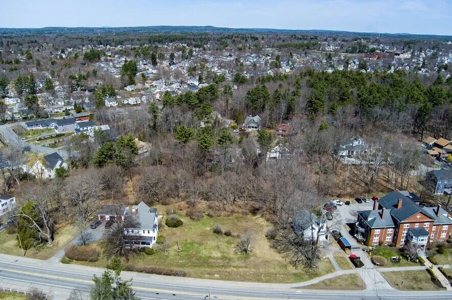 63B Capisic St, Portland, ME à vendre - Photo principale - Image 1 de 1