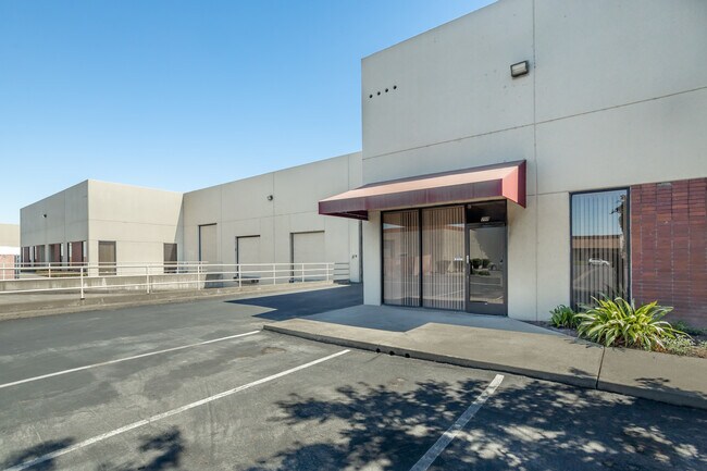 Plus de détails pour 2501-2511 Del Monte St, West Sacramento, CA - Industriel à louer