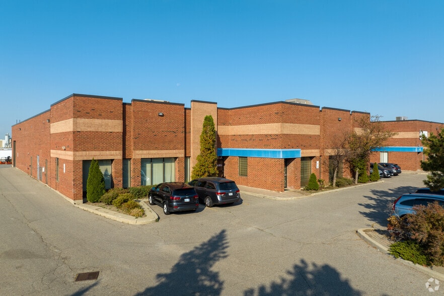 750 Millway Av, Vaughan, ON à louer - Photo du bâtiment - Image 2 de 6