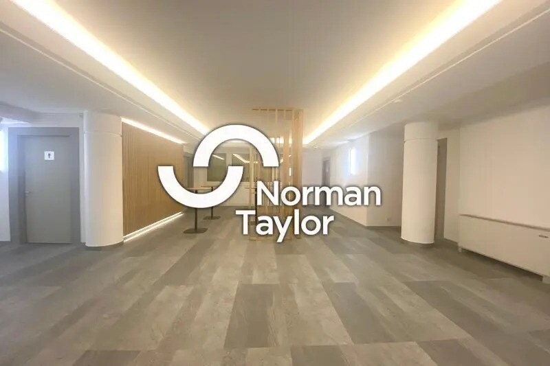 Office in Montpellier for lease - Building Photo - Image 3 of 5