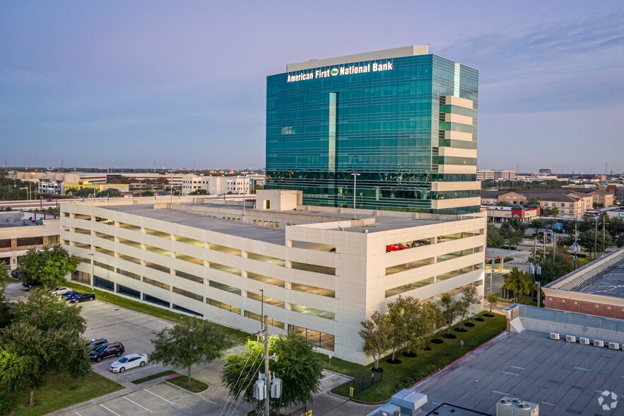 9999 Bellaire Blvd, Houston, TX for sale - Building Photo - Image 2 of 22