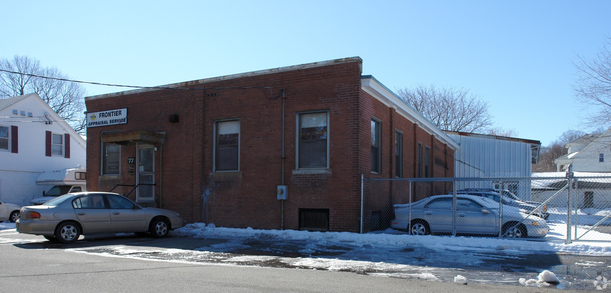 77 Meadow St, Holyoke, MA for lease Primary Photo- Image 1 of 18
