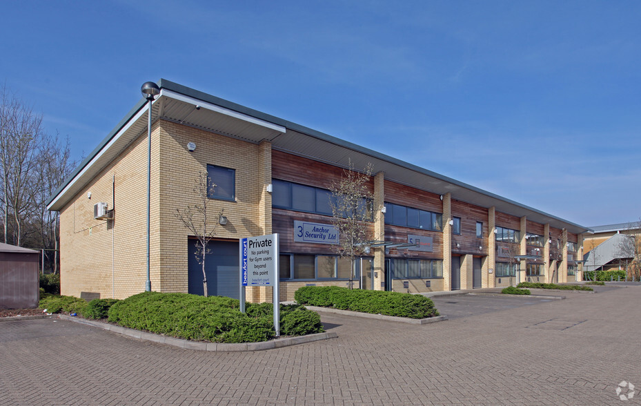 3-11 Roebuck Way, Milton Keynes for sale - Building Photo - Image 2 of 11