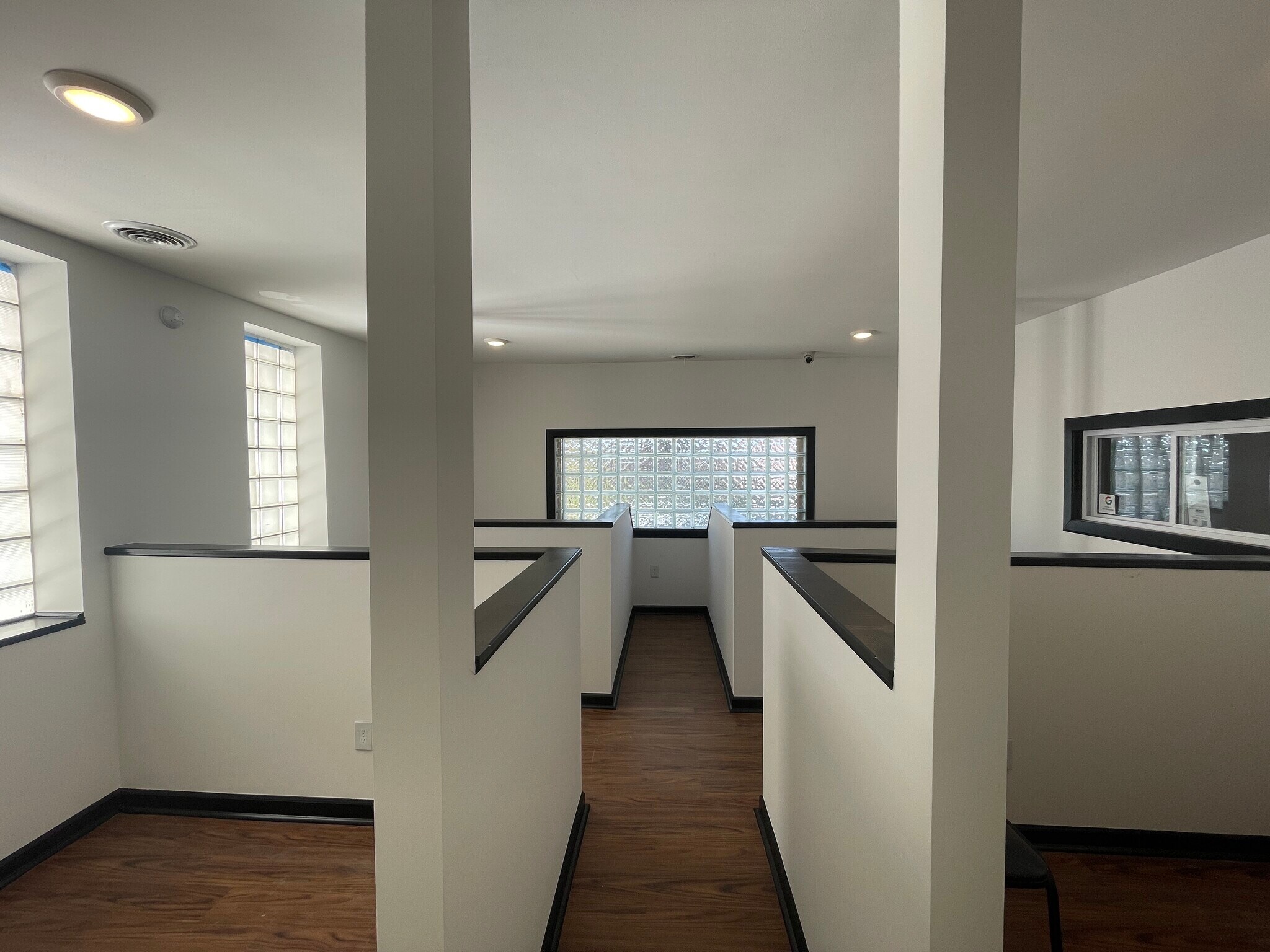 1425 Agnes Ave, Kansas City, MO for lease Interior Photo- Image 1 of 33