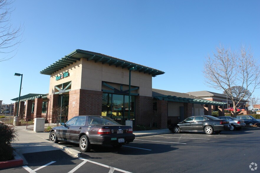 8755 Sierra College Blvd, Roseville, CA à louer - Photo du bâtiment - Image 2 de 4