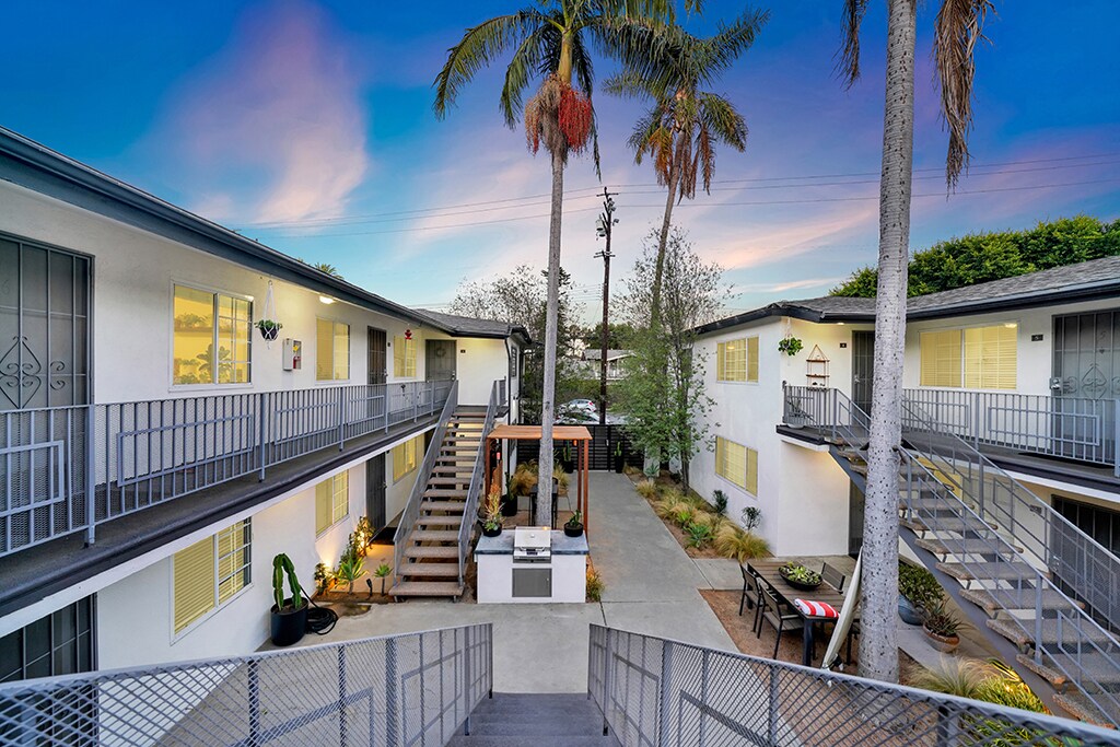 311-315 Junipero Ave, Long Beach, CA for sale Primary Photo- Image 1 of 1