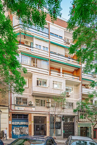 Plus de détails pour Calle del Laurel, 19, Madrid - Coworking à louer