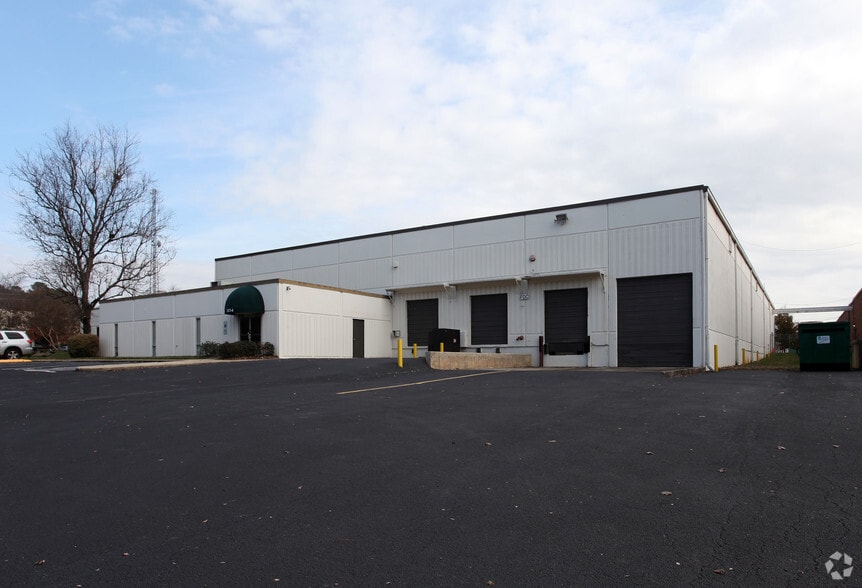 3014 Industrial Dr, Raleigh, NC for lease - Building Photo - Image 3 of 6