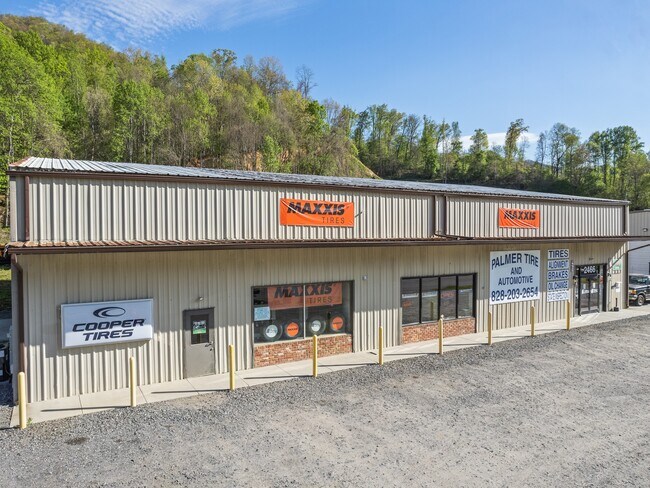 Plus de détails pour 2466 Dellwood Rd, Waynesville, NC - Commerce de détail à vendre