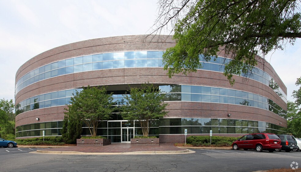 4364 S Alston Ave, Durham, NC à louer - Photo du bâtiment - Image 3 de 4