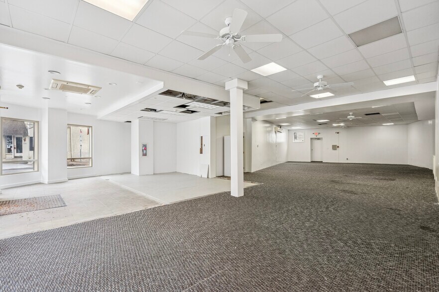 7167 Germantown Ave, Philadelphia, PA à louer - Photo intérieure - Image 2 de 7