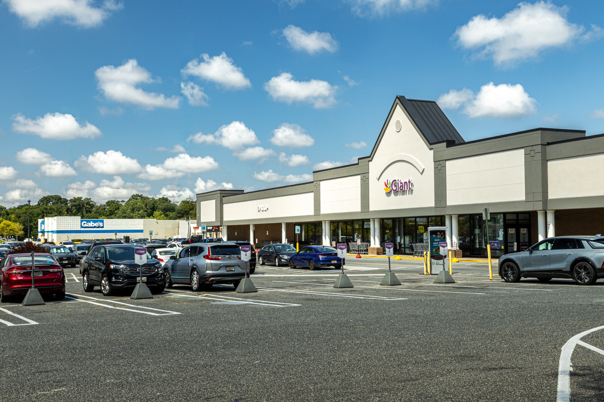 7940-7992 Crain Hwy, Glen Burnie, MD for lease Interior Photo- Image 1 of 2