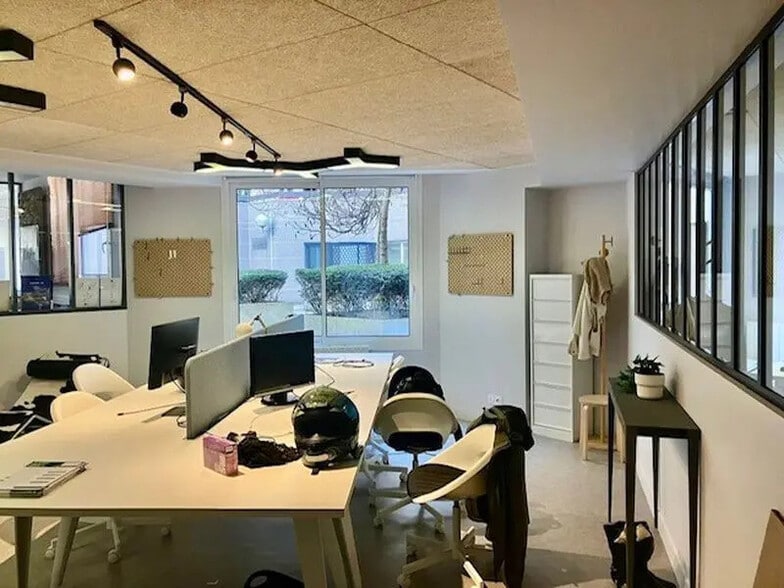 Bureau dans Paris à vendre - Photo du bâtiment - Image 2 de 8