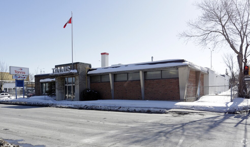 288 Catherine St, Ottawa, ON à louer - Photo du bâtiment - Image 3 de 8