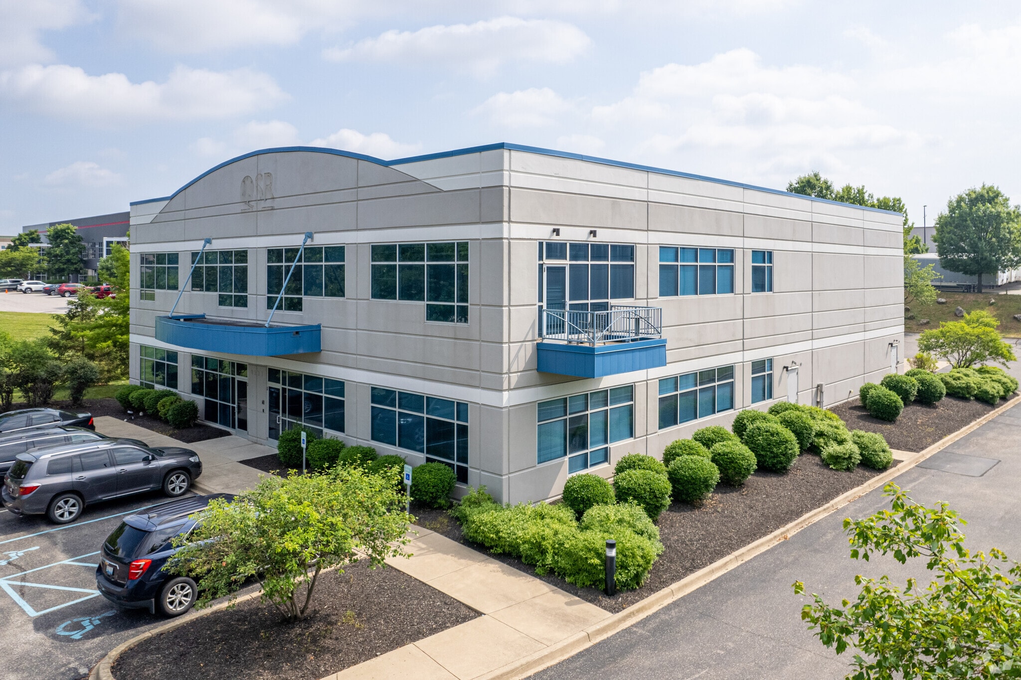 2301 Stanley Gault Pky, Louisville, KY for lease Primary Photo- Image 1 of 5