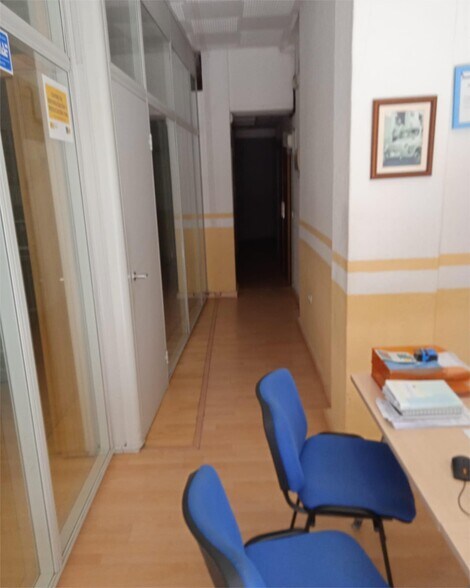 Commerce de détail dans Cáceres, Cáceres à louer - Photo du bâtiment - Image 3 de 7