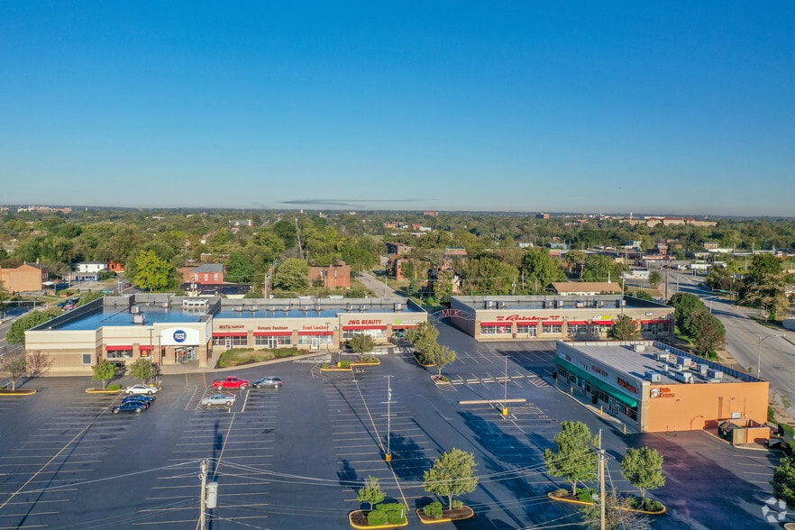 3615-3665 Page Blvd, Saint Louis, MO for lease - Building Photo - Image 2 of 5