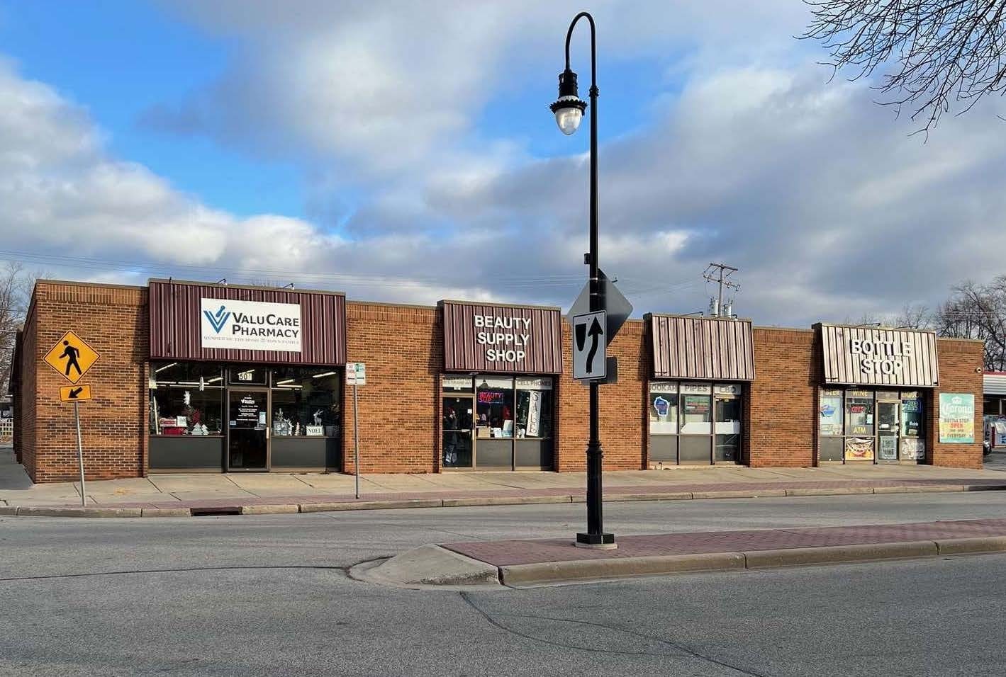 501 S Grand Ave, Waukesha, WI for lease Building Photo- Image 1 of 8