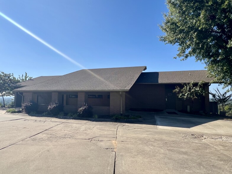 617 Fayetteville Rd, Van Buren, AR for lease - Building Photo - Image 2 of 12