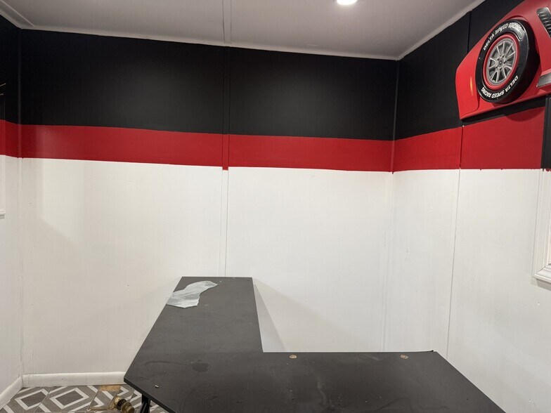 31 Scott St, New Bedford, MA à vendre - Photo du bâtiment - Image 2 de 12