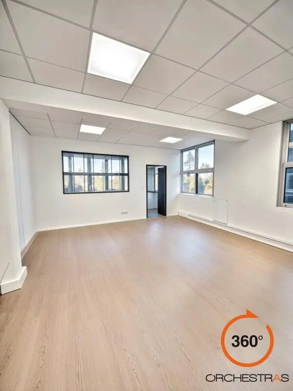 Office in Villiers-sur-Marne for lease Building Photo- Image 1 of 11