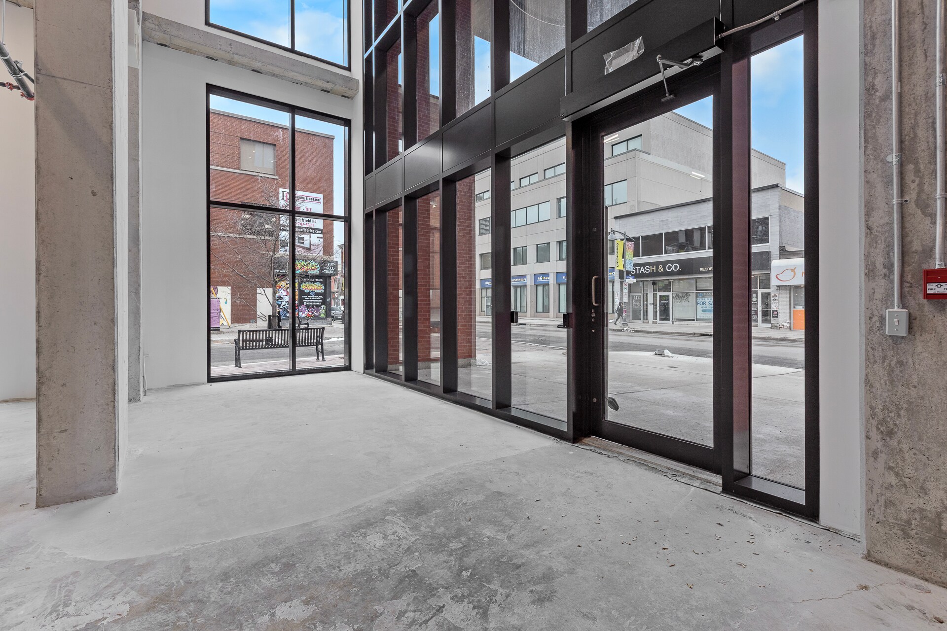 390-394 Bank St, Ottawa, ON à louer Photo intérieure- Image 1 de 3