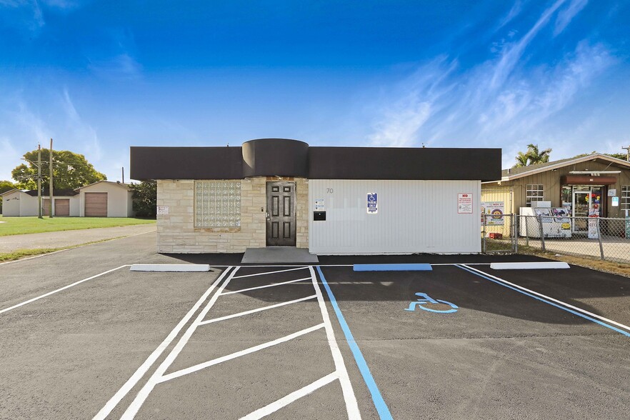 70 NW 8th St, Homestead, FL à louer - Photo du bâtiment - Image 1 de 17