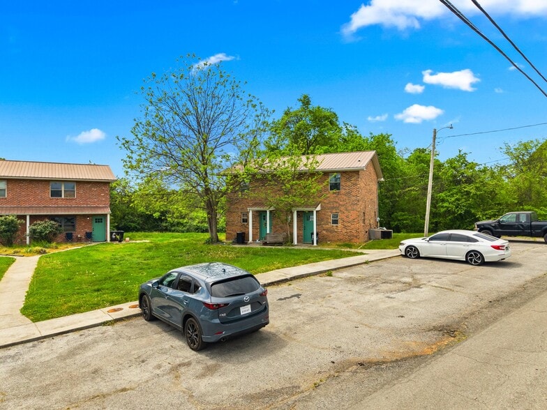 3229 Blue Springs rd, Strawberry Plains, TN à vendre - Photo du bâtiment - Image 3 de 37