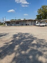 18403 Pearland Sites Rd, Pearland, TX for lease Building Photo- Image 1 of 28