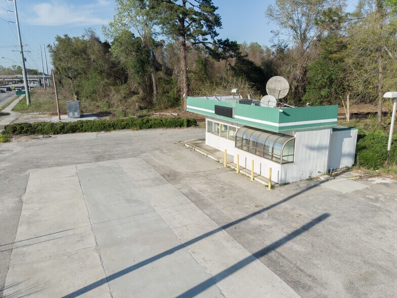 5154 N Rhett Ave, North Charleston, SC for sale - Building Photo - Image 2 of 16