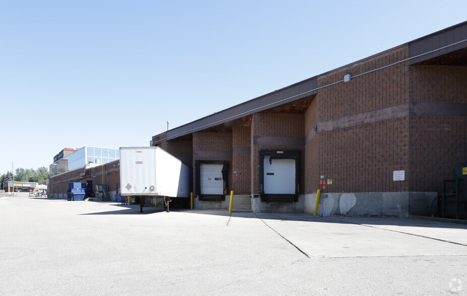 94 Bridgeport Rd E, Waterloo, ON à louer - Photo du bâtiment - Image 2 de 4