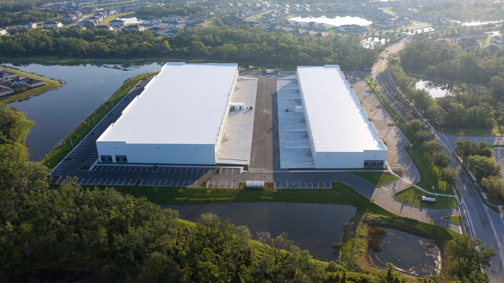 11125 Gatewood Dr, Lakewood Ranch, FL for lease - Building Photo - Image 3 of 6