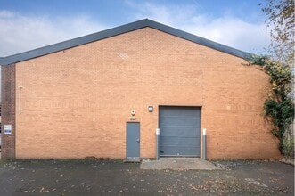 891-895 Plymouth Rd, Slough for lease Building Photo- Image 2 of 2