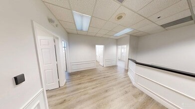 759 SW Federal Hwy, Stuart, FL for lease Interior Photo- Image 1 of 6