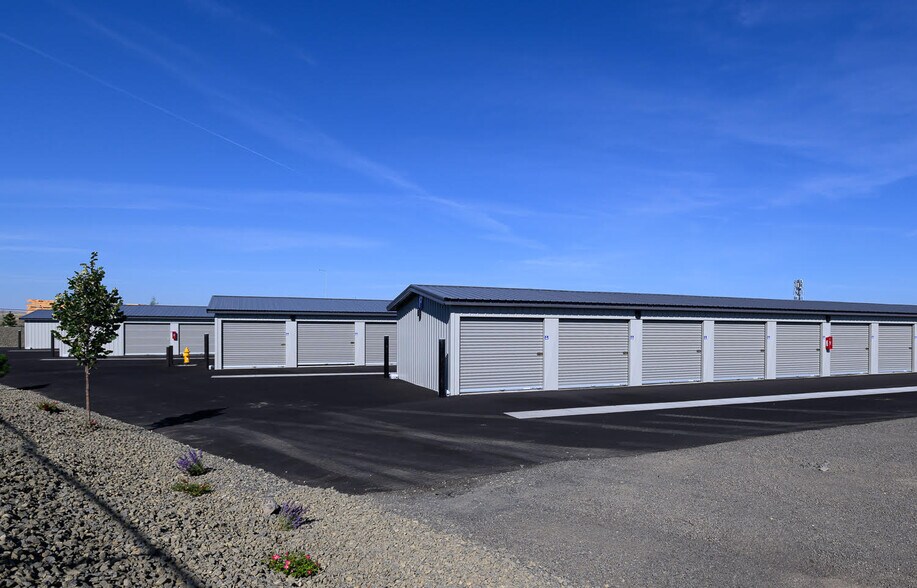 4621 Southridge Blvd, Kennewick, WA à vendre - Photo du bâtiment - Image 3 de 11