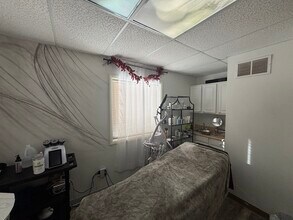 901 Mantua Pike, Woodbury, NJ for lease Interior Photo- Image 2 of 5