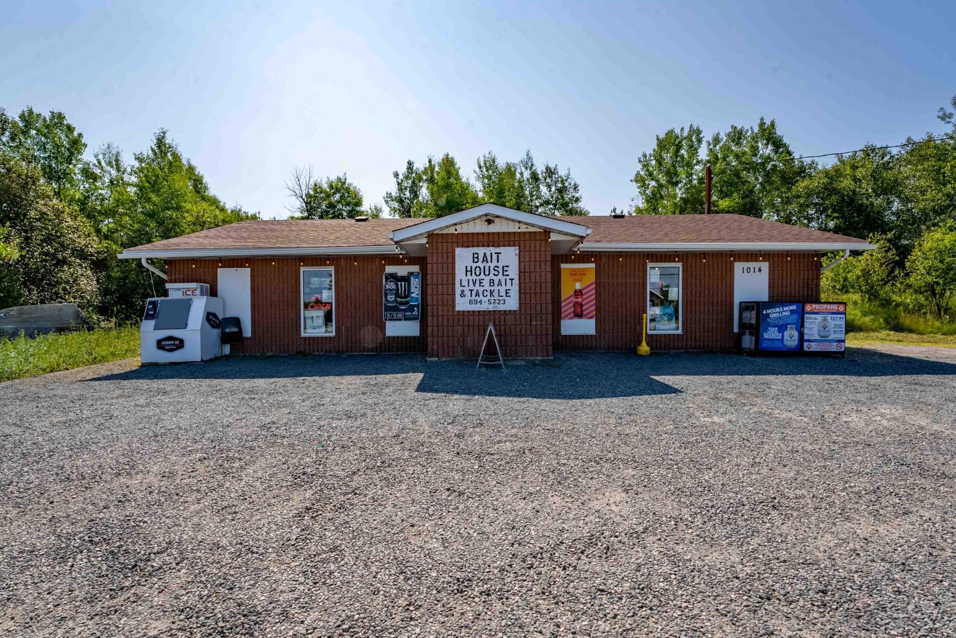 1014 Hwy 17 E, Wahnapitae, ON for sale Primary Photo- Image 1 of 34