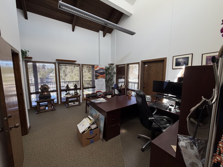 418 Chapala St, Santa Barbara, CA for lease - Interior Photo - Image 3 of 11