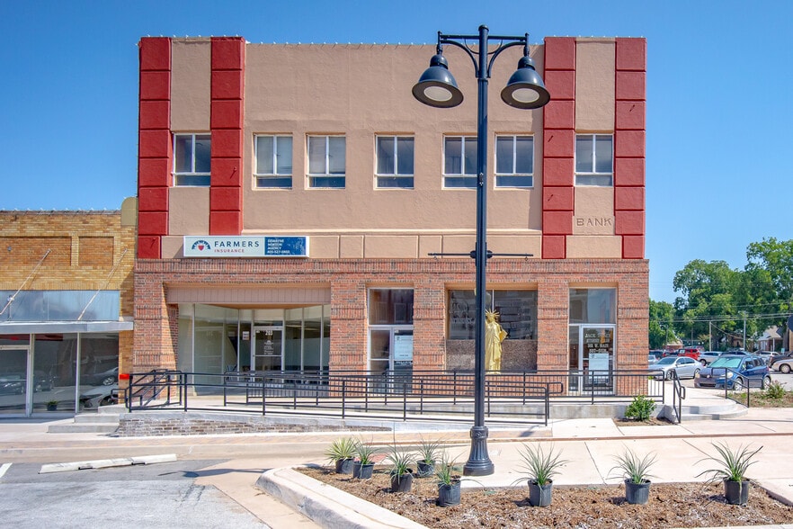 201-203 W Main St, Purcell, OK for sale - Building Photo - Image 2 of 56