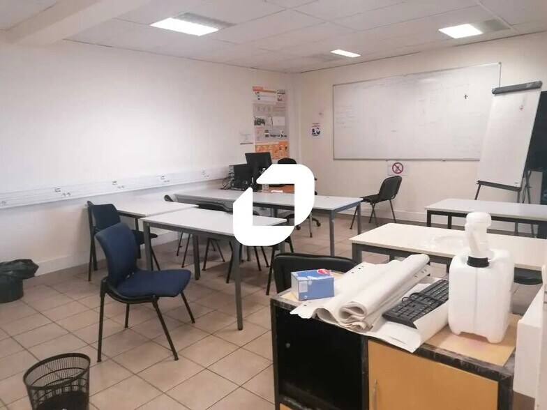 11 Rue Guy Moquet, Argenteuil à louer - Photo du bâtiment - Image 2 de 10