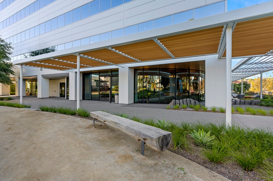 9605 Scranton Rd, San Diego, CA for lease - Building Photo - Image 3 of 11