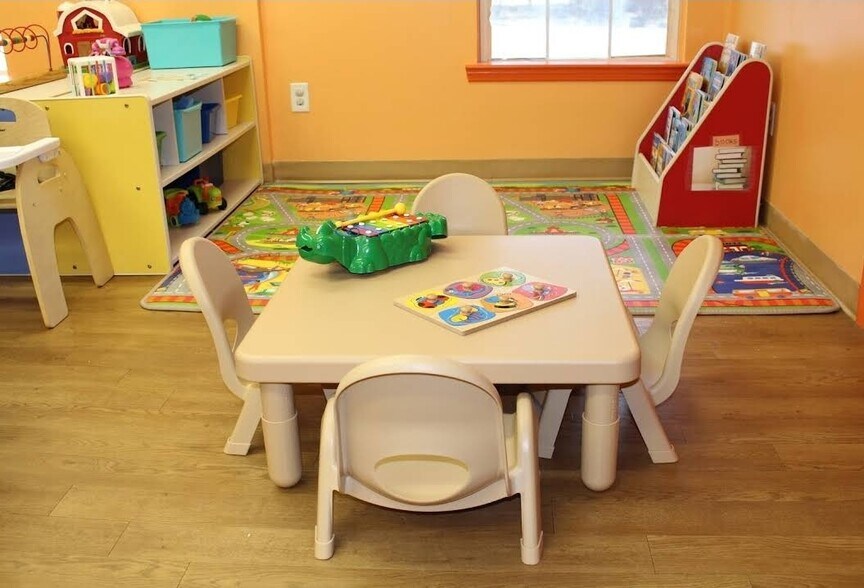 601 Buena Pky, Bridgewater, NJ à vendre - Photo intérieure - Image 3 de 7