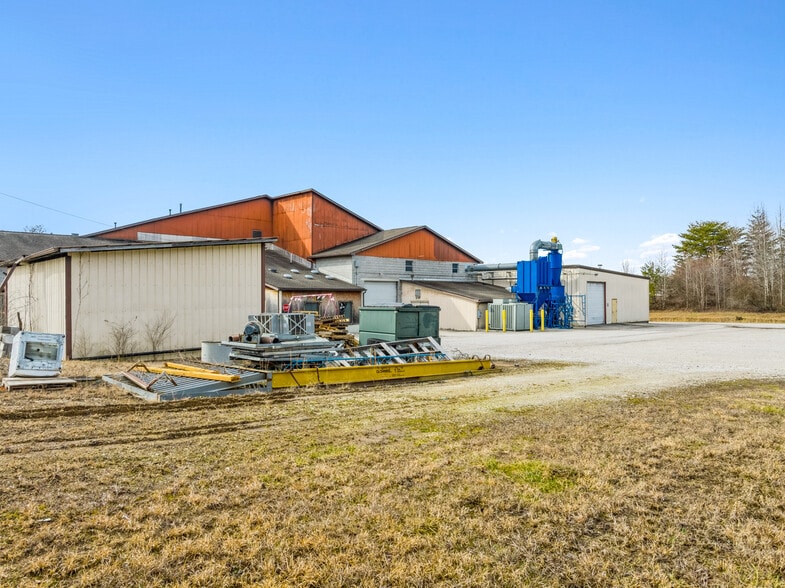 1237 Knoxville Hwy, Wartburg, TN for sale - Building Photo - Image 3 of 5