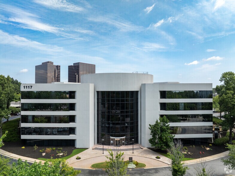 1117 Perimeter Ctr, Sandy Springs, GA à louer - Photo du bâtiment - Image 3 de 28