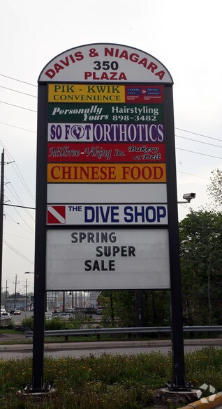 350 Davis Dr, Newmarket, ON for lease - Building Photo - Image 3 of 4