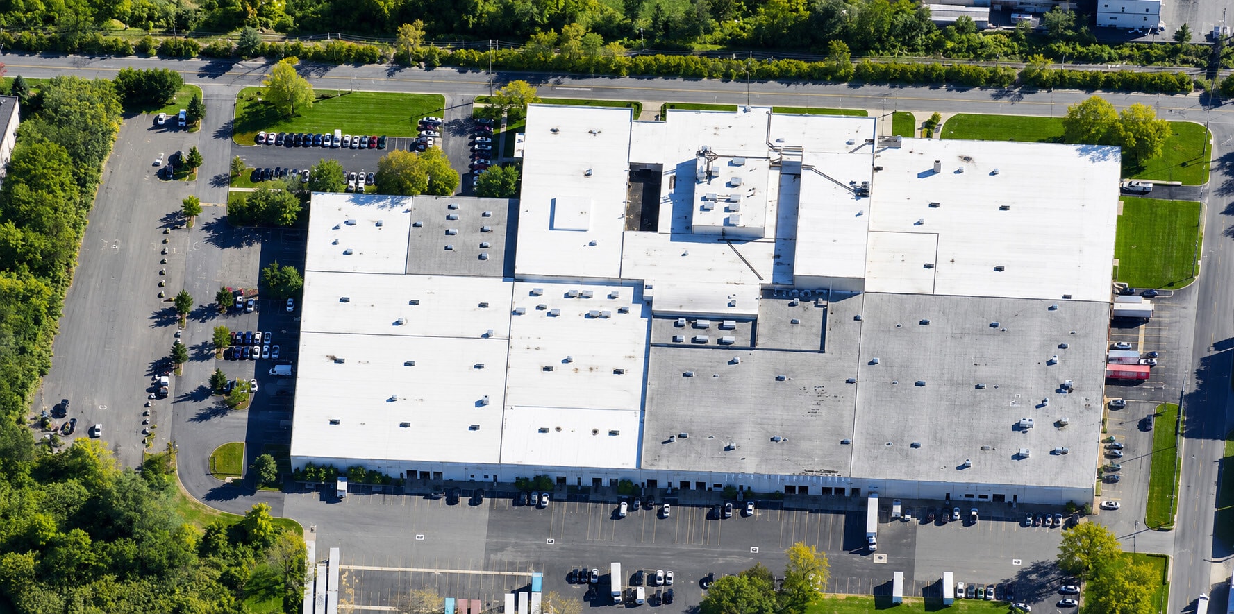 65 Railroad Ave, Ridgefield, NJ for lease Building Photo- Image 1 of 2