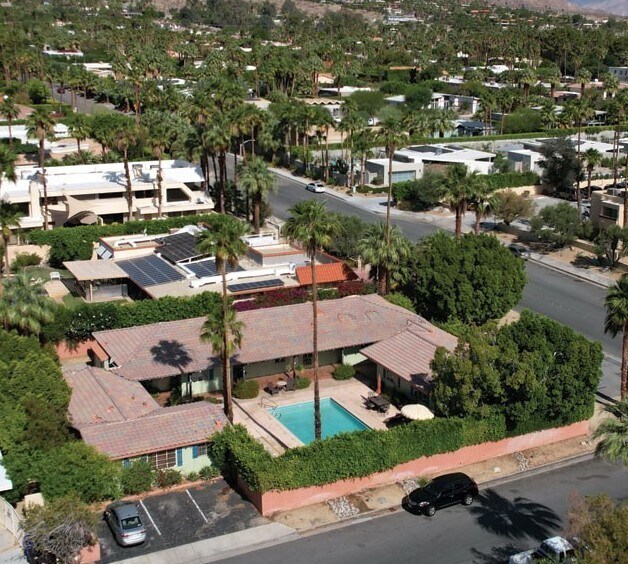 225 W Vista Chino, Palm Springs, CA à vendre Photo du bâtiment- Image 1 de 1