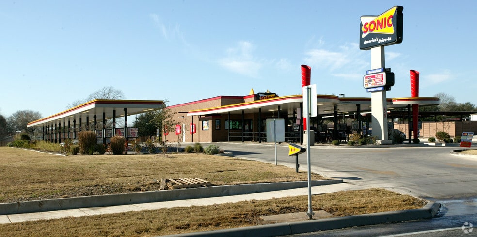 2325 Pat Booker Rd, Universal City, TX for sale - Building Photo - Image 3 of 3