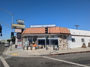 2600 W Beverly Blvd, Montebello, CA à louer Photo du bâtiment- Image 2 de 14