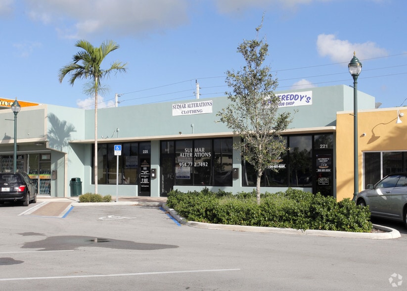 61 NW 44th St, Fort Lauderdale, FL for lease - Primary Photo - Image 3 of 13